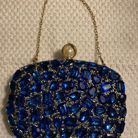 Blue Crystal Gemstone Clutch Purse for Women With Round Pearl Clasp - Picture 8 of 8